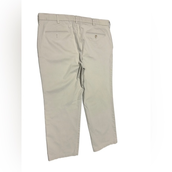DOCKERS, flex comfort, classic fit , khakis, gray, 40-30 - Picture 3 of 3
